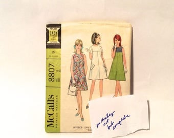 Vintage 1960s Size 12 MCCALL'S 8807 Sewing Pattern, Bust 32, Misses Dress, 1960's Dress, A Line Dress Sewing Pattern.