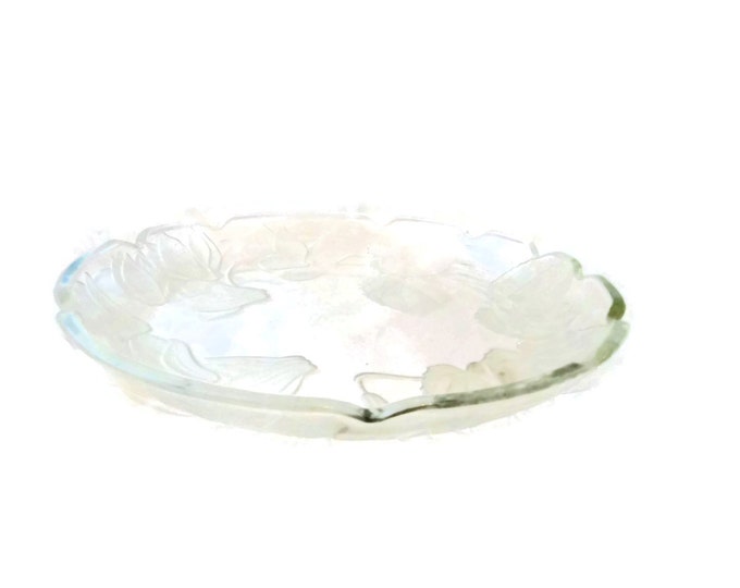 Beautiful Crystal Platter Frosted Floral Texture Leaf / Round Serving Plate / Floral Pattern with Frosted Glass Leaves Teen