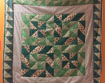SALE The Evergreen Grinch Quilt