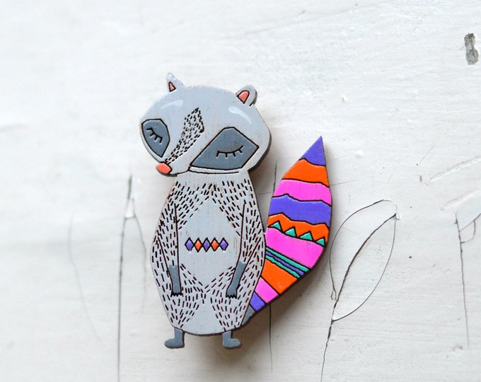 raccoon ~ a wooden brooch covered with ECO paint ~ 2017 Best Trends ~ original gift for a friend ~ the animal world