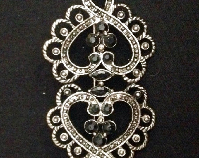 Storewide 25% Off SALE Vintage Silver Tone Victorian Inspired Dueling Hearts Figural Ladies Cocktail Brooch Featuring Black Diamond Style Rh