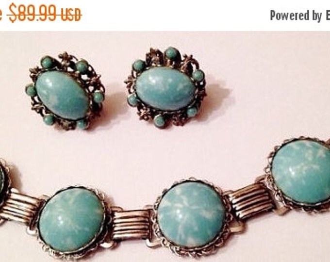 Storewide 25% Off SALE Vintage Robins Egg Turquoise Blue Thermoset Designer Bracelet Featuring Matching Original Clip Back Birds Egg Earring
