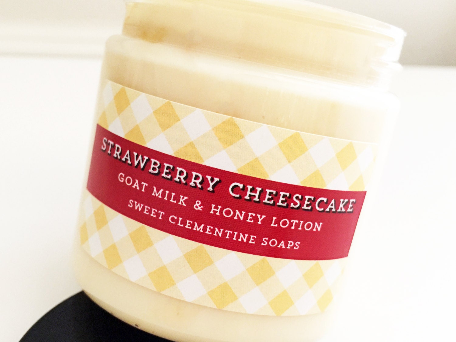 Strawberry Cheesecake Lotion Body Cream by SweetClementineSoaps