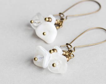 White Earrings, Flower Cluster Earrings on Antiqued Brass, White Dangle Earrings, Czech Glass Bead Jewelry, Summer Jewelry