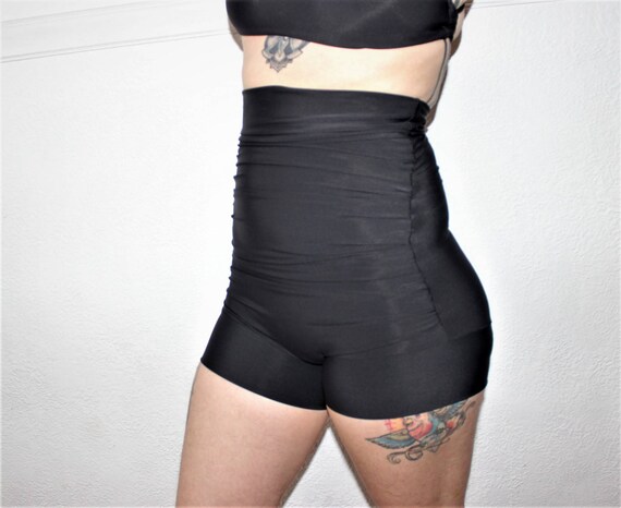 Retro High Waist Bikini Take it back with high waisted bikini bottoms from rabbetedh.ga Shop retro bikini bottoms in essential solids and custom prints.