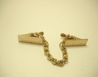 Vintage Gold Tone Sweater Guard (6181/6182) Engravable