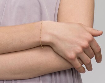 Dainty Bracelet - Thin bracelet . layering bracelet . dainty beaded bracelet . gold bracelet . Silver bracelet . Minimal jewelry EB004