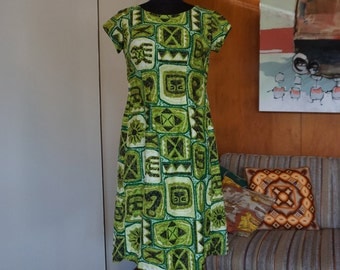 Vintage 1970's Hawaiian Tiki Luau Waterfall Dress Size XS Kaikamahine Lime Green