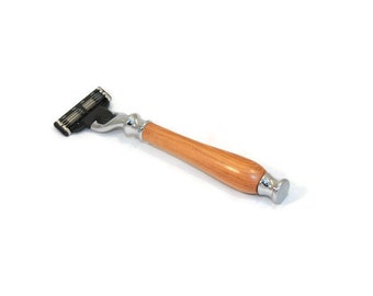 Handmade Shaving Razor Handle for Gillette Mach 3 Gillette Venus Razor blades. Made in English Yew. Great Gift Idea.