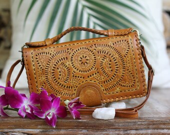 Womens Leather Wallet, Boho Wallet, Bohemian Crossbody Wallet, Hippie Wallet With Strap, Vintage Travel Wallet, Woman Leather Gypsy Wallet