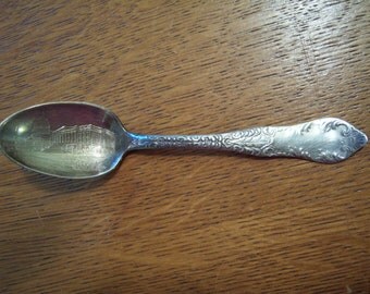souvenir spoon,Washington DC,United States,sterling plate spoon,Capital Building,travel souvenir,ornate design,collectible spoon