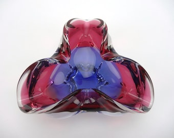 Beautiful Czech pink and purple glass bowl by Josef Hospodka for Chribska (Bohemia glass) - mid century retro display piece