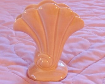 Red Wing Pottery, Red Wing vase, fluted fan vase, antique vase, vintage vase, collectible vase, 1940s vase