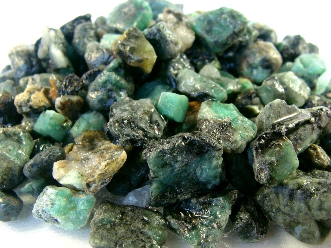 Winter Sale Emerald Raw Stones Natural Gemstone By Pyramidtatva