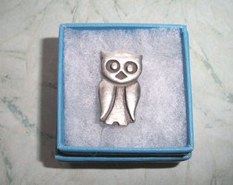 Vintage SIGNED R Tennesmed Pewter Owl Brooch,5/8" by 1",Swedish,Sweden,scarf,hat,pin,mid century,midcentury