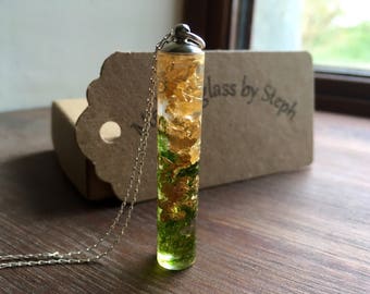 Real moss necklace-terrarium jewelry-terrarium necklace-moss jewelry-gold leaf-gold leaf jewelry-gift for her-gift-real flower jewelry