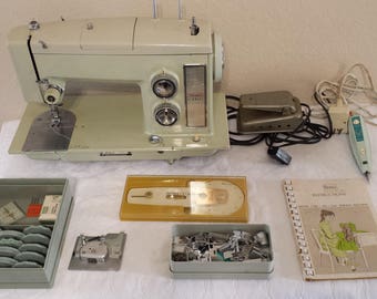Vintage Sears Kenmore Portable Sewing Machine 158.17550 plus accessories