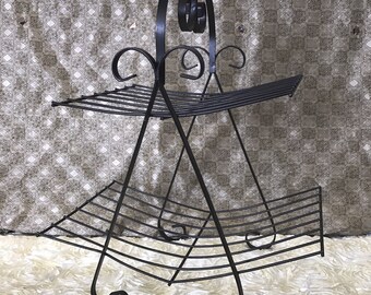 black wire stand Vintage metal stand, mid century, magazine rack, magazine stand, magazine holder, newspaper stand, book stand