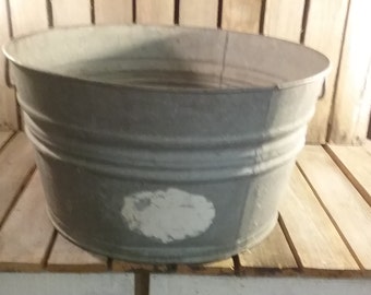 Large Vintage Bucket, Old Metal Bucket, Vintage Bucket, Large Planter, Metal Planter, Large Metal Tub, Vintage Tube, Flower Planter