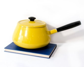 Vintage Yellow Enamel Pan Cookware by BigMuddyVintageShop