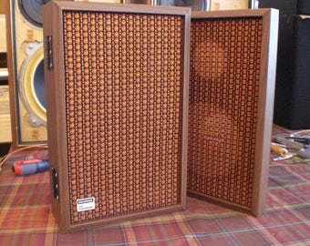 One Vintage Mid Century Sylvania Repurposed Upcycled Speaker Key Box Hooks Entryway Storage Man Cave Audiophile