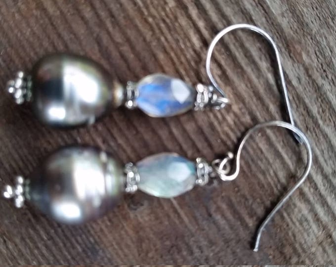 Beautiful Gray/Pink Tahitian Pearl Earrings with Labadorite and Rhinestone Accents