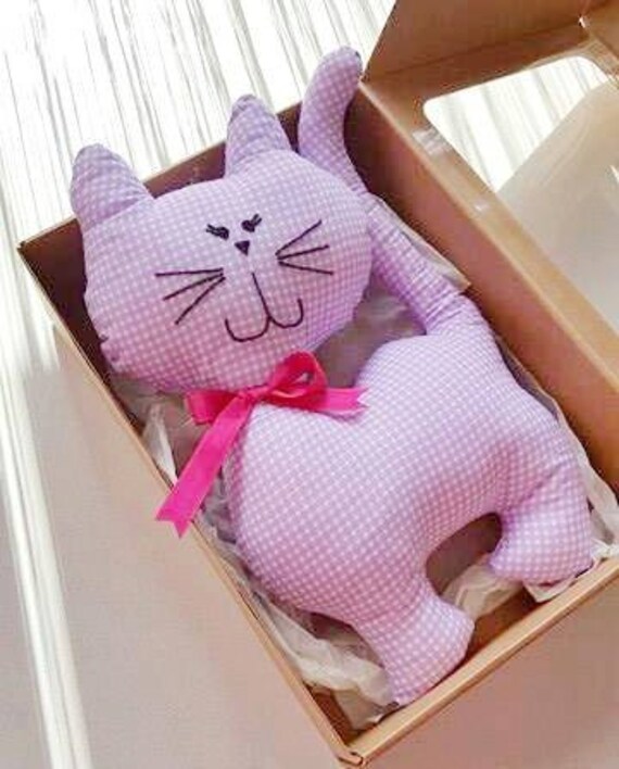 best stuffed cat