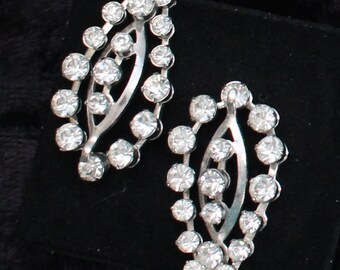 SO # 1085 Vintage Silver Tone Clear Crystal Rhinestone Clip On Earrings