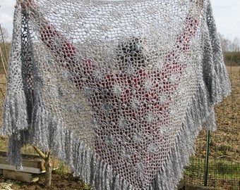 Crochet shawl. Gray shawl, with lurex