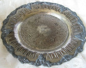 Metal tray Old housewares Serving tray Embossed tray Copper tray English reproduction E.P on Copper Silver Round Tray Grape Vine Border Gift