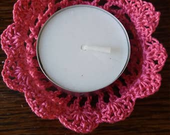 Tea light candle holder