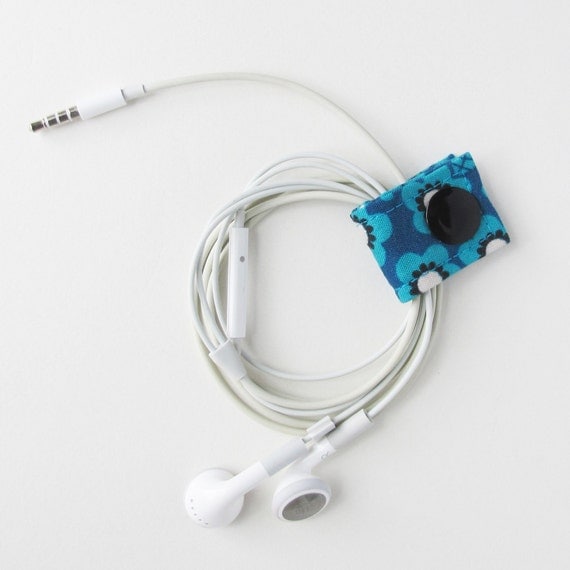Cord Keeper Floral Fabric Cord Earbud Headphone Organizer