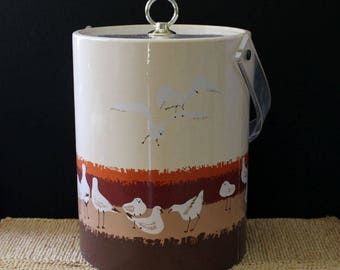 Seagulls. Vintage 1970s Oleg Cassini ice bucket.