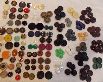 Lot over 170 buttons, vintage large 1 to 2", variety colors, styles, 51 singles remainder matching sets