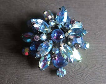 Signed Schreiner Blue Purple Brooch, Vintage Blue Rhinestone Flower Pin, 1960s Blue Purple Sparkly Flower Brooch