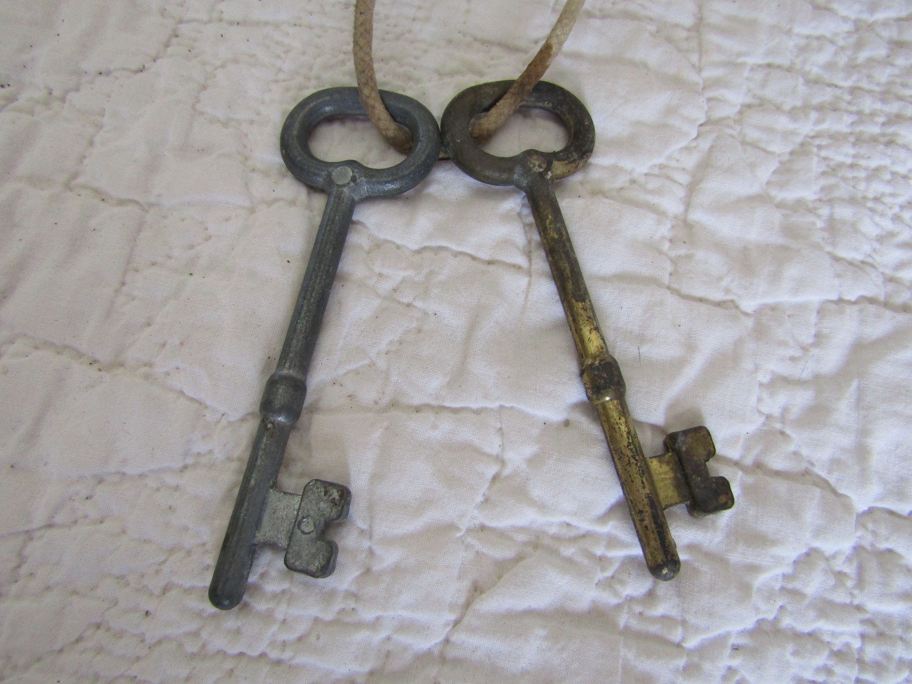 Vintage Skeleton Keys 2 Large keys on Rope SALE