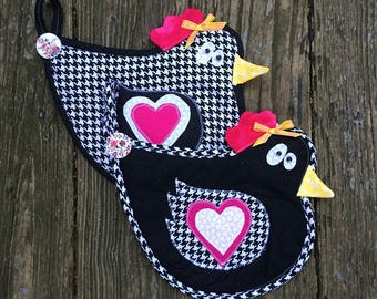 chicken, hen, rooster, bird, hot pad, pot holder, kitchen, baking, cooking, home decor