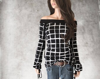 Black white knit top/women off shoulder /blouson long sleeve