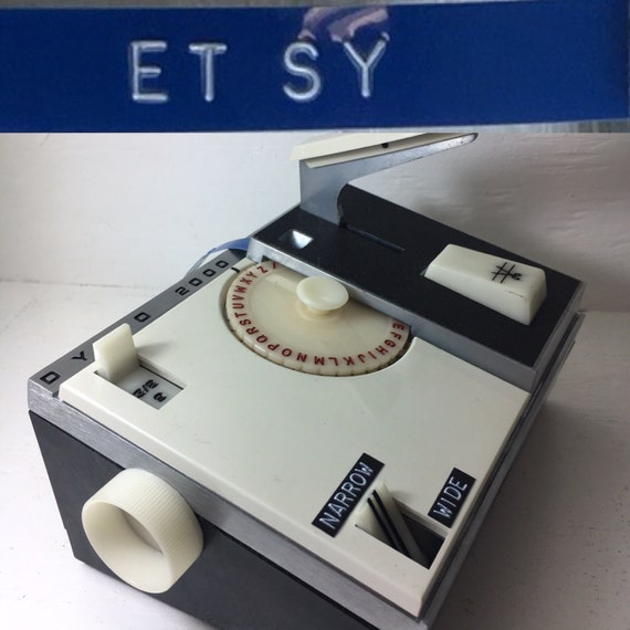 vintage dymo LABEL MAKER