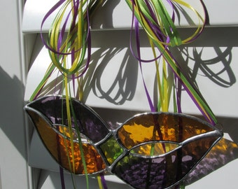 Stained Glass Mardi Gras Mask in Gold/Green/Purple with Coordinating Ribbon Hanger - Unusual Gift Item - Fat Tuesday - Carnival