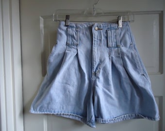 Vintage 80s High Waist Light Denim Jean Shorts Sz 25" Waist XS