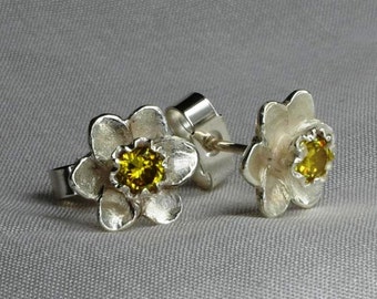 Daffodil earrings, flower earrings, silver earrings
