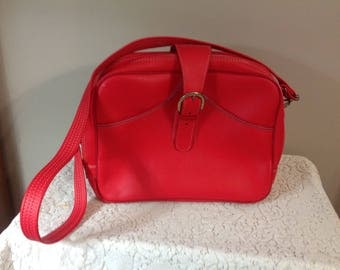 Vintage Orange Luggage / Train Case / Carry On Bag / Make Up Case / Over Night Bag /Tote Bag