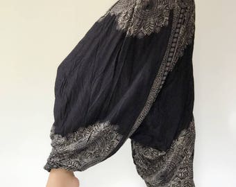 HL0025 Jumpsuit Harem Pants in Black super soft rayon baggy unisex harem pants have the "flow", perfect of yoga