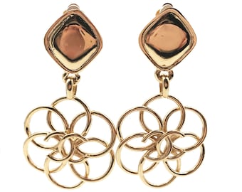 Vintage Chanel Gold Plated Argyle Flower CC Clip on Earrings