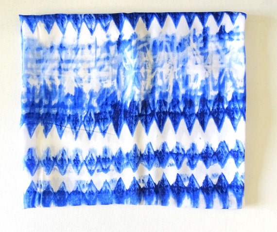 Chevron Blue Rayon Cotton Indian Fabrics, Indigo Blue and white fabric, shibori fabric, dual color fabric, HALF YARD