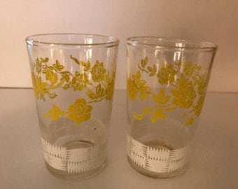 Vintage Pair (2) White and Yellow Floral Swanky Swigs Juice glasses