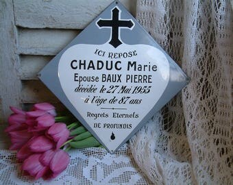 Vintage french enamel grave marker. Enameled cemetary marker. Enamel funerary plaque. Memento mori. Tombstone plaque. Curiosites cabinet