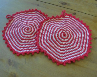 crocheted pot holder