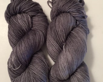 Hand Dyed Yarn worsted weight 100% superwash merino wool | Super soft | 100 gr | Sterling Silver | Free shipping in US